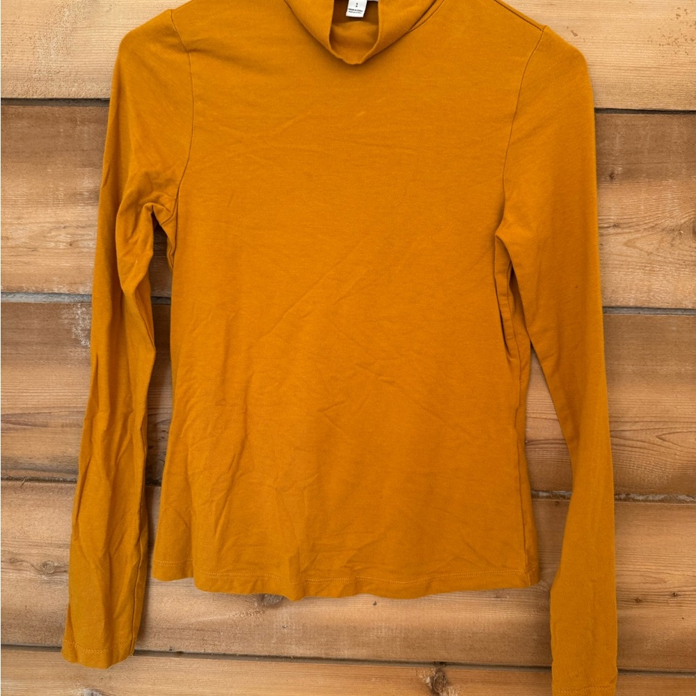 Fitted Gold Long Sleeve Turtleneck Blouse